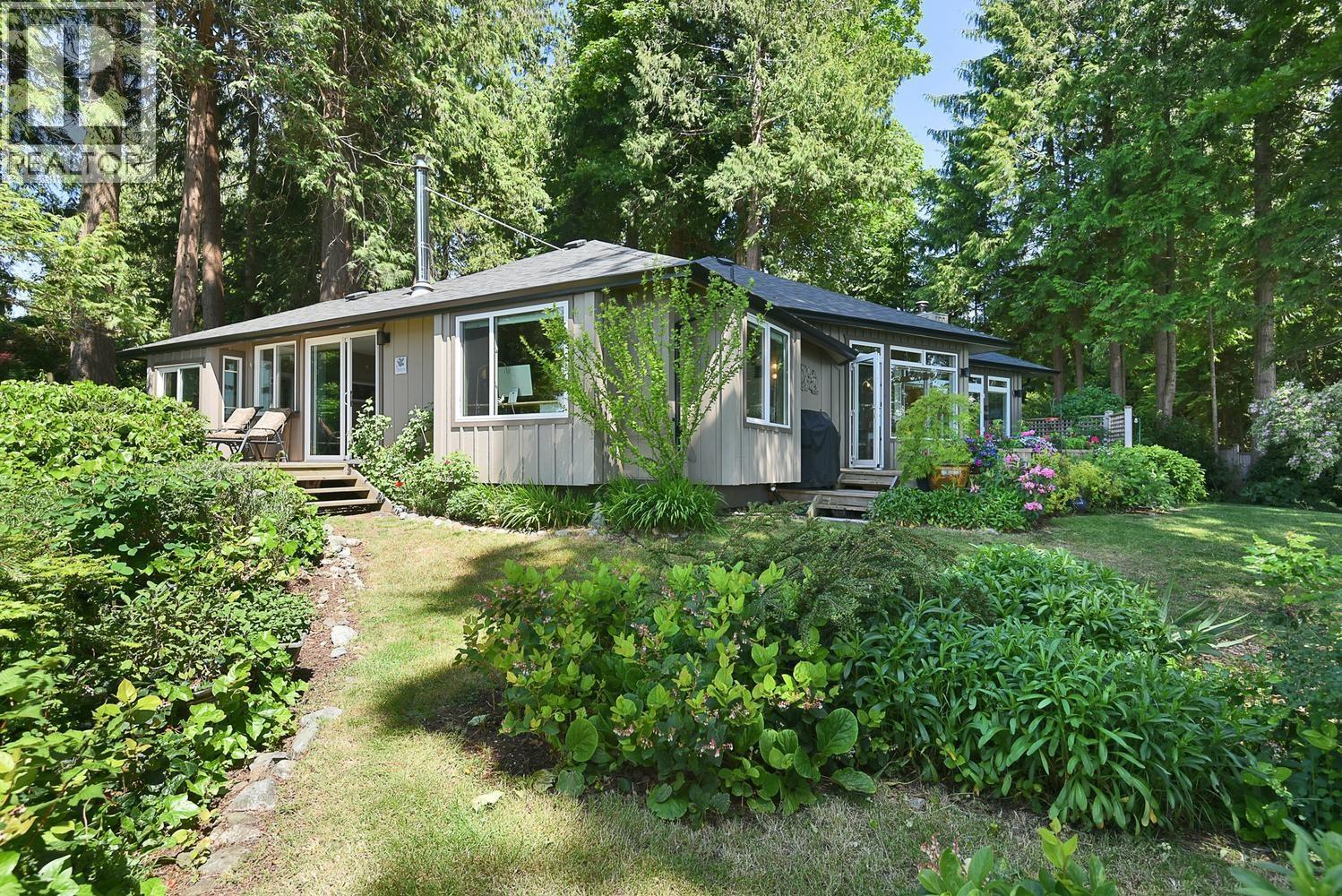 7647 Eureka Place, Halfmoon Bay, British Columbia  V7Z 1A1 - Photo 16 - R3139554