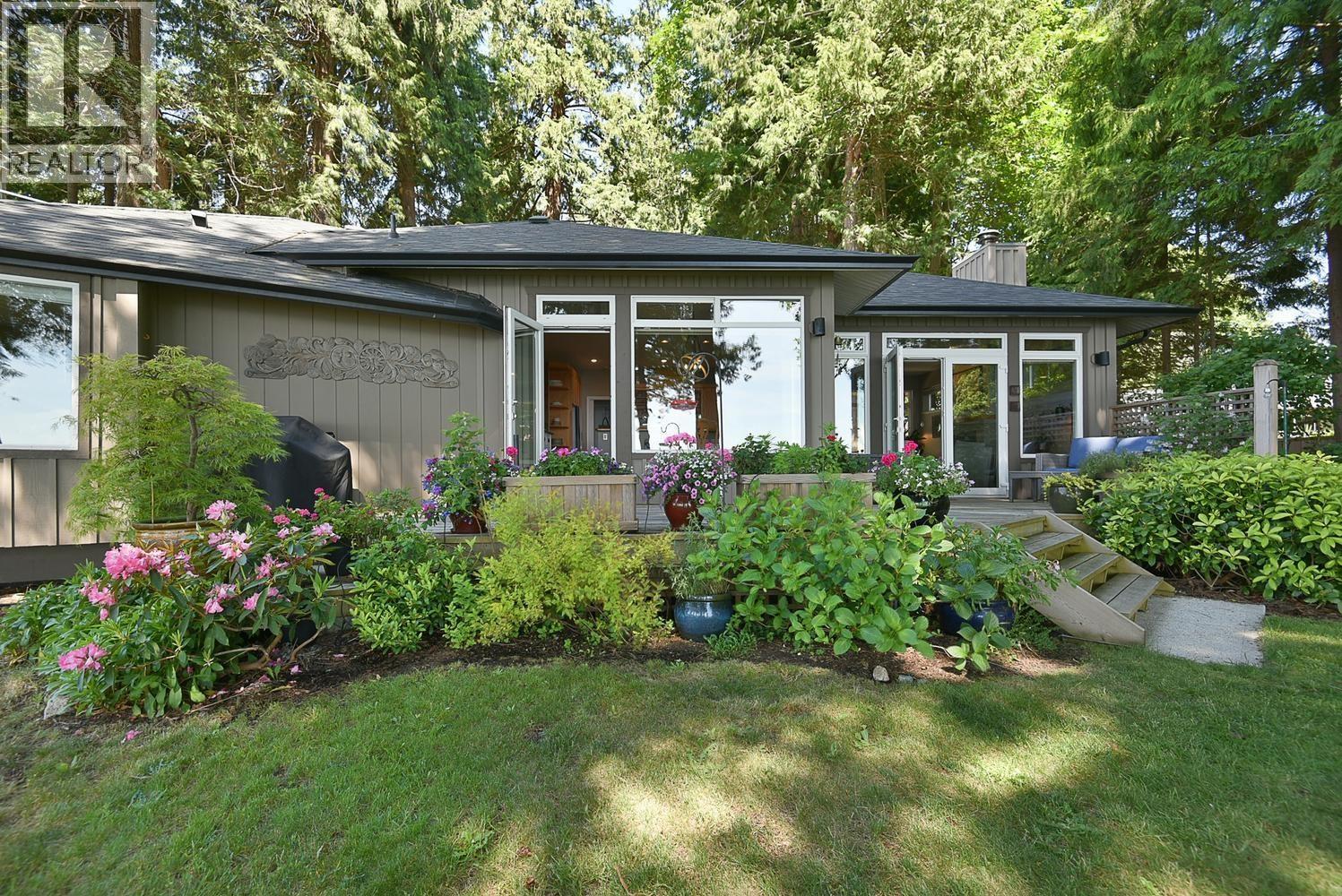 7647 Eureka Place, Halfmoon Bay, British Columbia  V7Z 1A1 - Photo 17 - R3139554