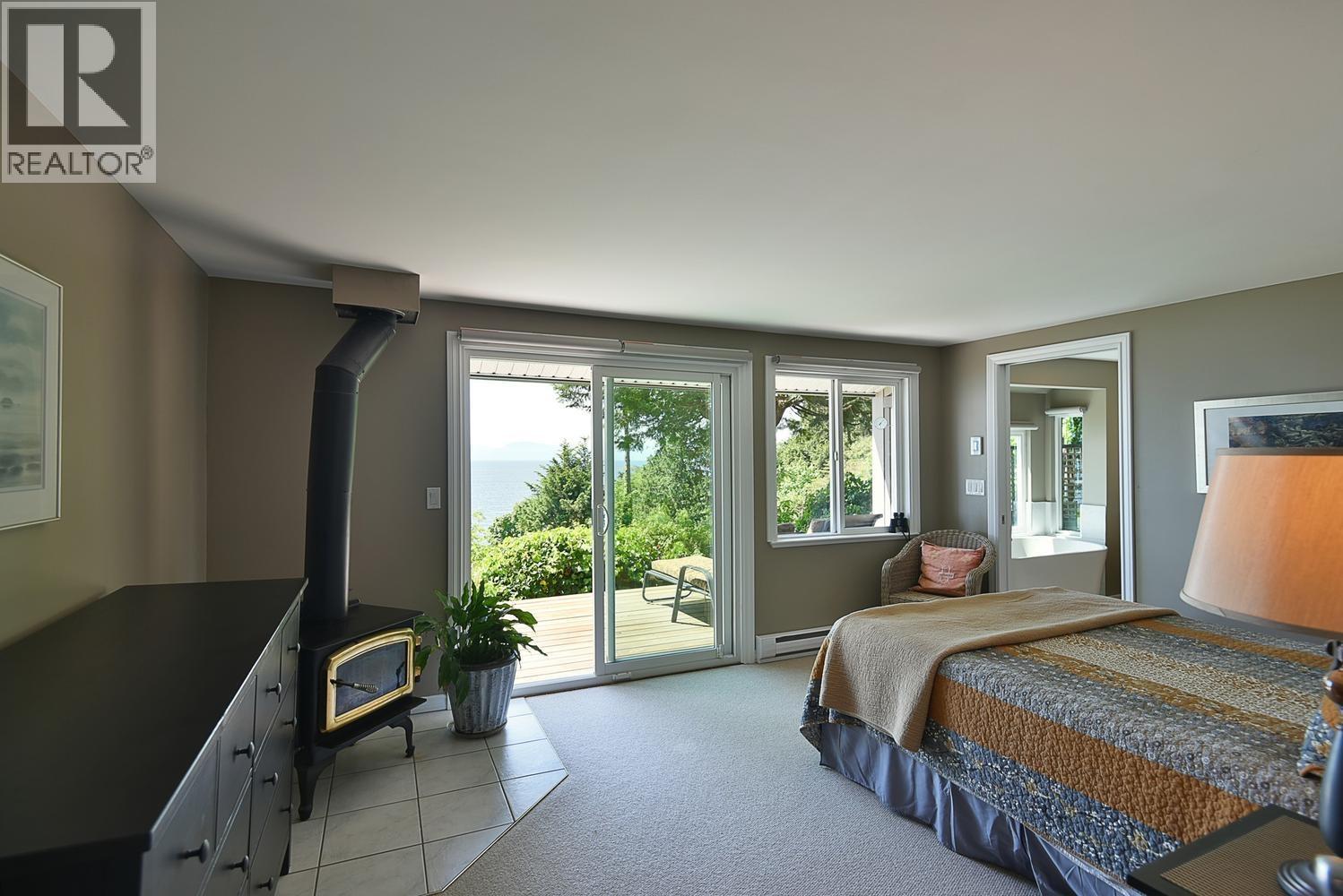 7647 Eureka Place, Halfmoon Bay, British Columbia  V7Z 1A1 - Photo 21 - R3139554