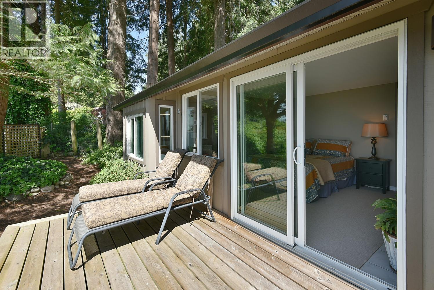 7647 Eureka Place, Halfmoon Bay, British Columbia  V7Z 1A1 - Photo 24 - R3139554