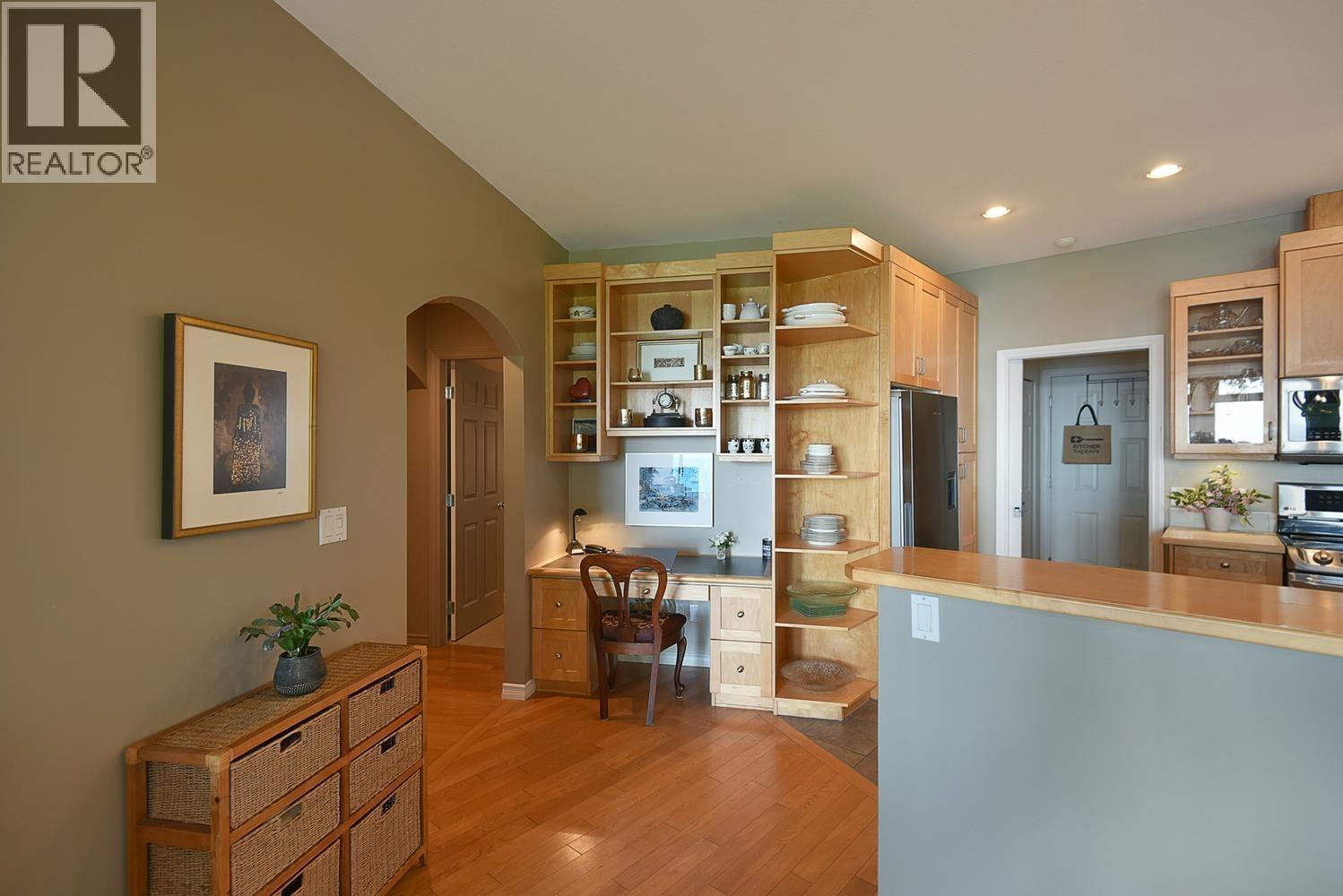 7647 Eureka Place, Halfmoon Bay, British Columbia  V7Z 1A1 - Photo 8 - R3139554