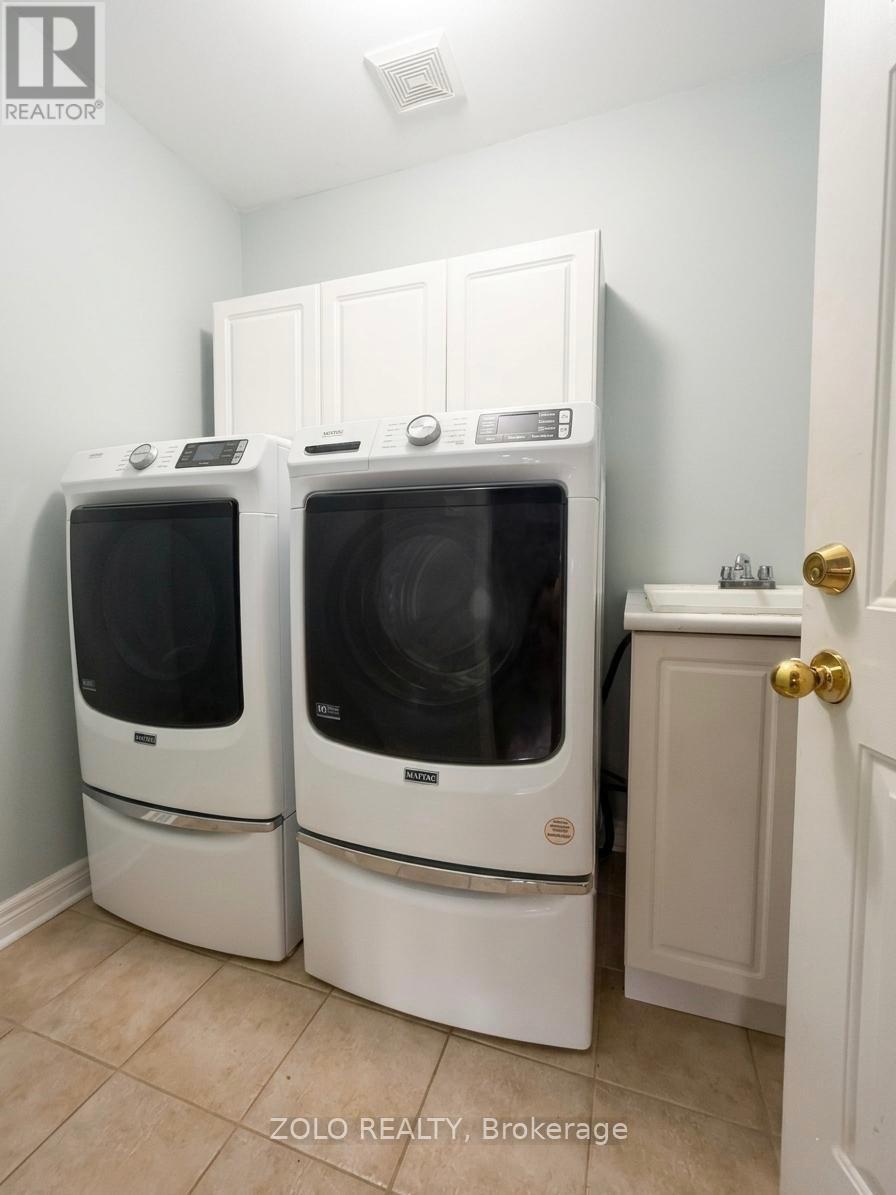 37 Sewells Lane S, Brampton, Ontario  L7A 2Z9 - Photo 11 - W13465356