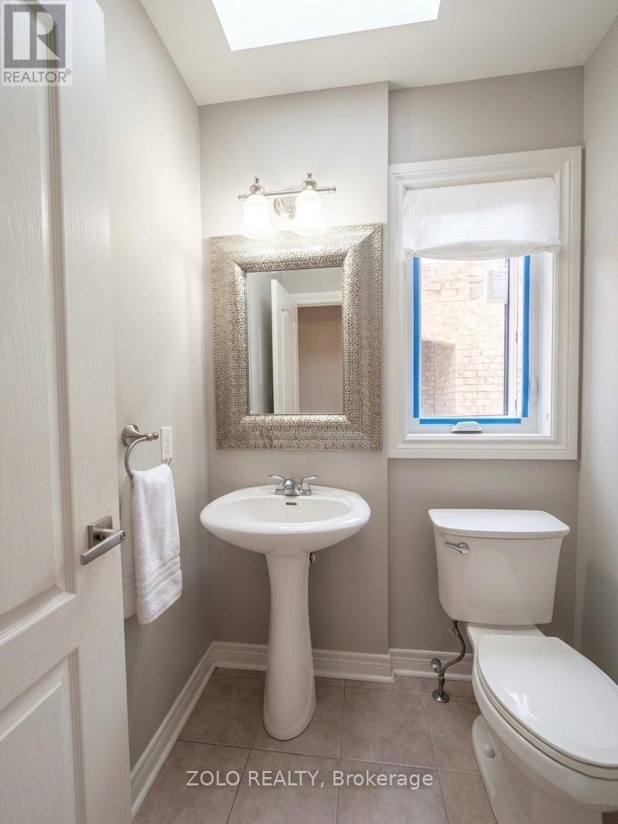 37 Sewells Lane S, Brampton, Ontario  L7A 2Z9 - Photo 7 - W13465356