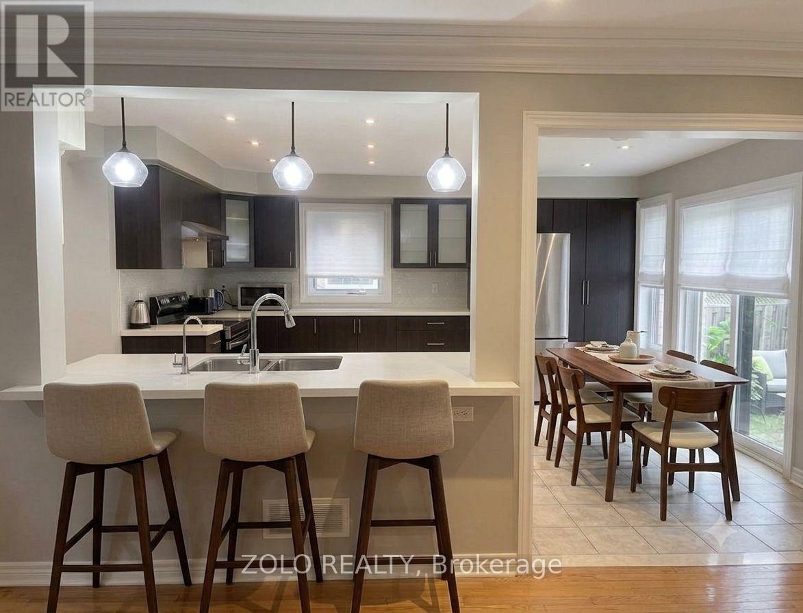 37 Sewells Lane S, Brampton, Ontario  L7A 2Z9 - Photo 5 - W13465356