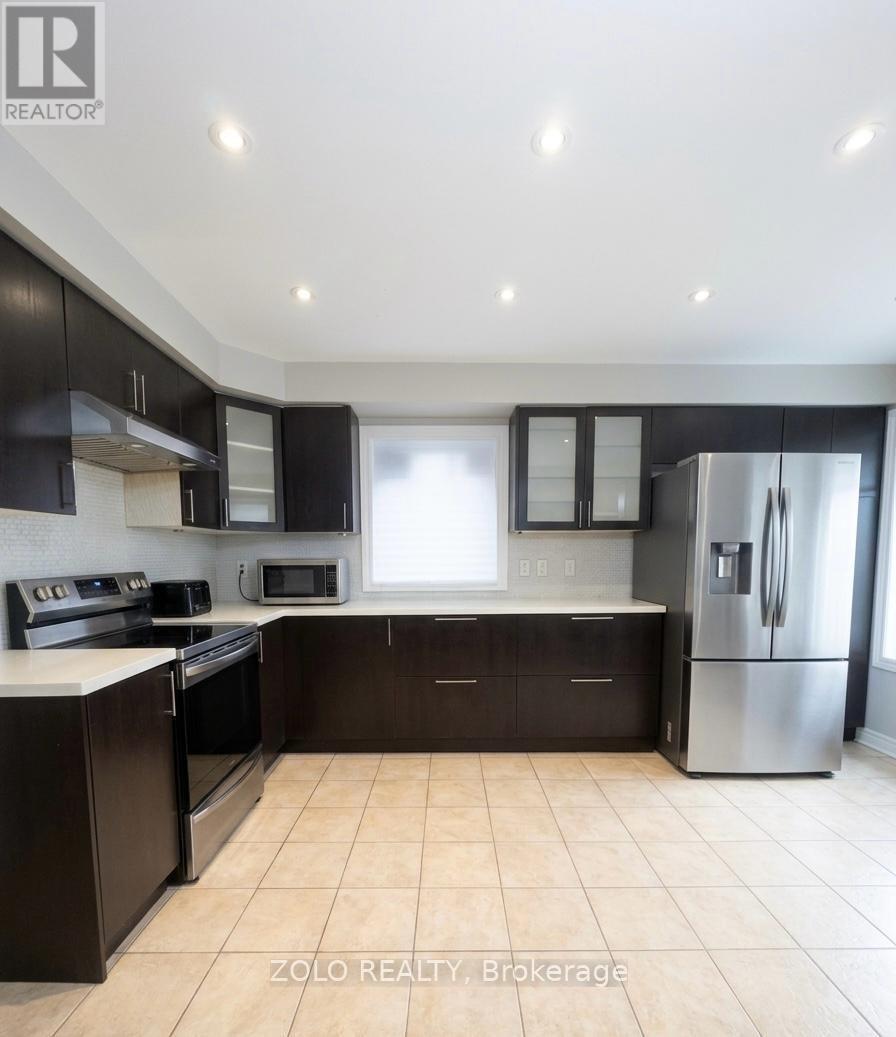 37 Sewells Lane S, Brampton, Ontario  L7A 2Z9 - Photo 6 - W13465356