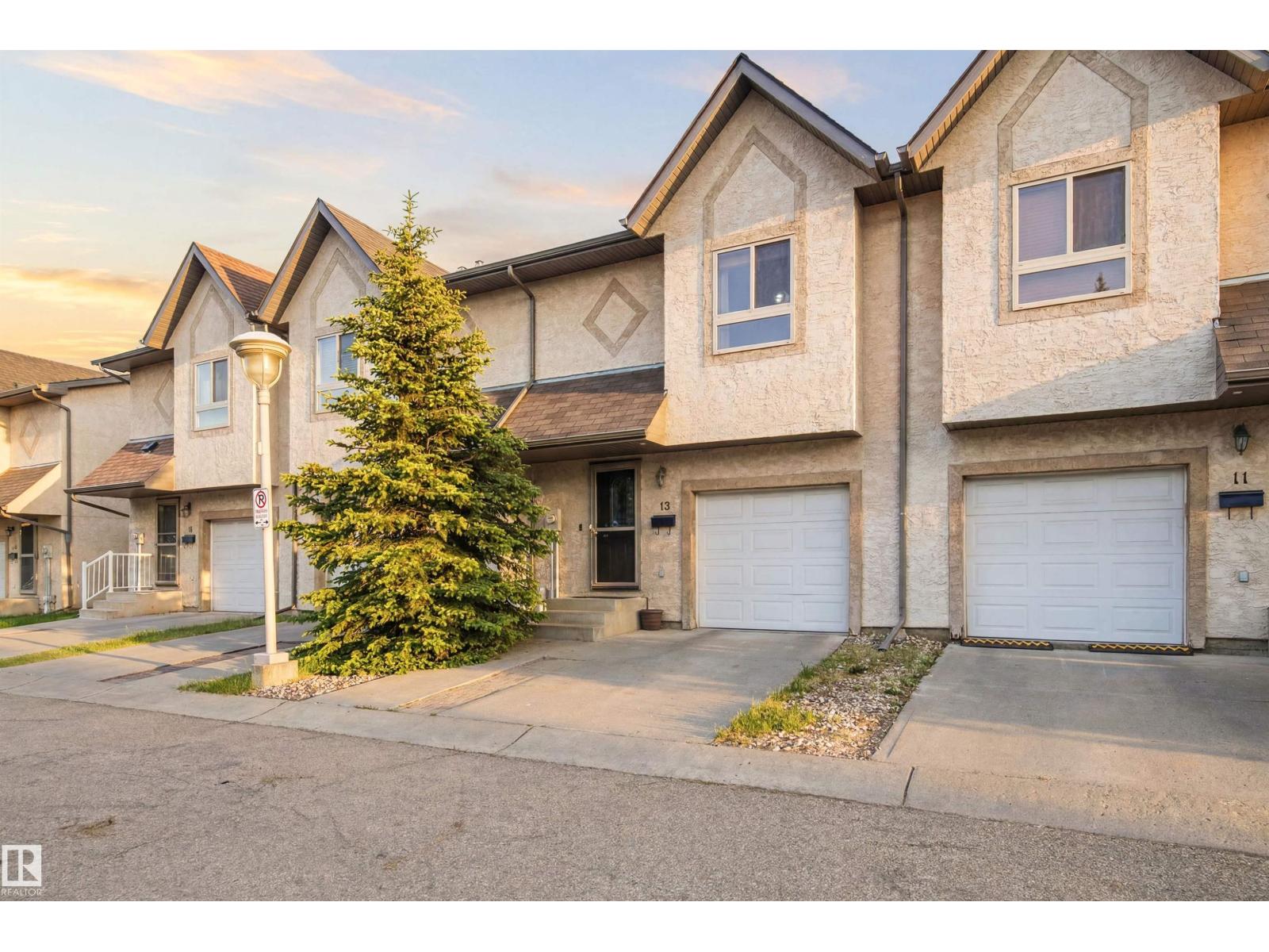 #12 16317 64 ST NW, Edmonton, Alberta