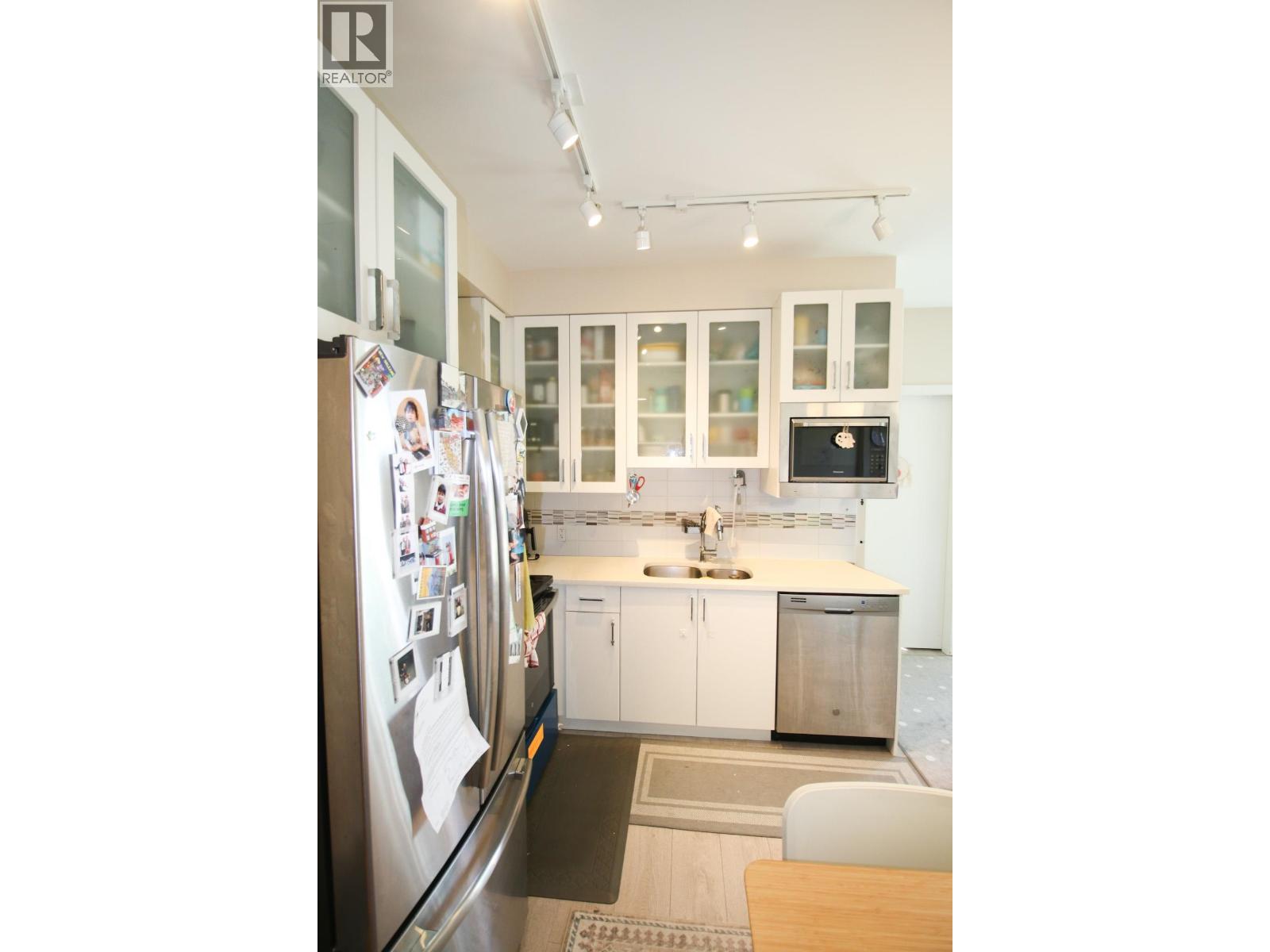 303 4882 Slocan Street, Vancouver, British Columbia  V5R 2A3 - Photo 10 - R3139259