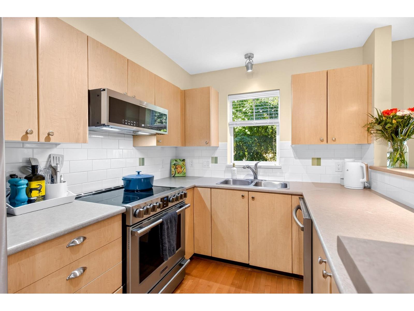 Listing image 14