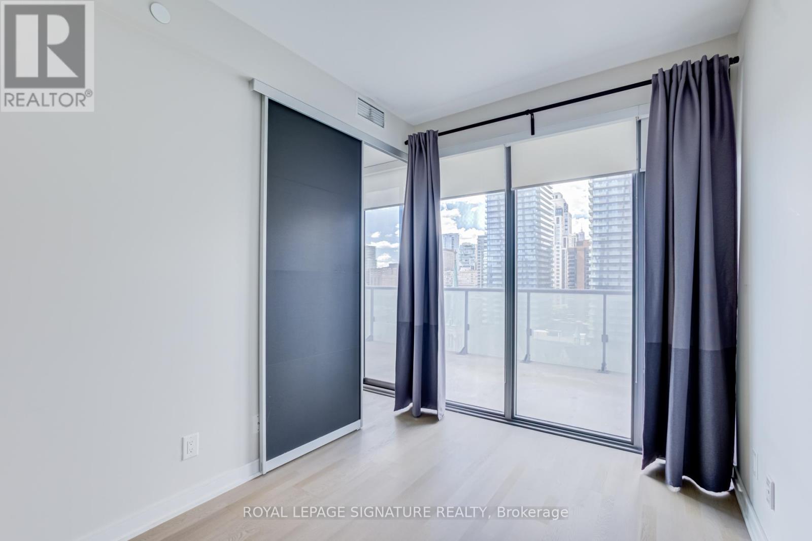 1320 - 57 St Joseph Street, Toronto, Ontario  M5S 0C5 - Photo 14 - C13239672