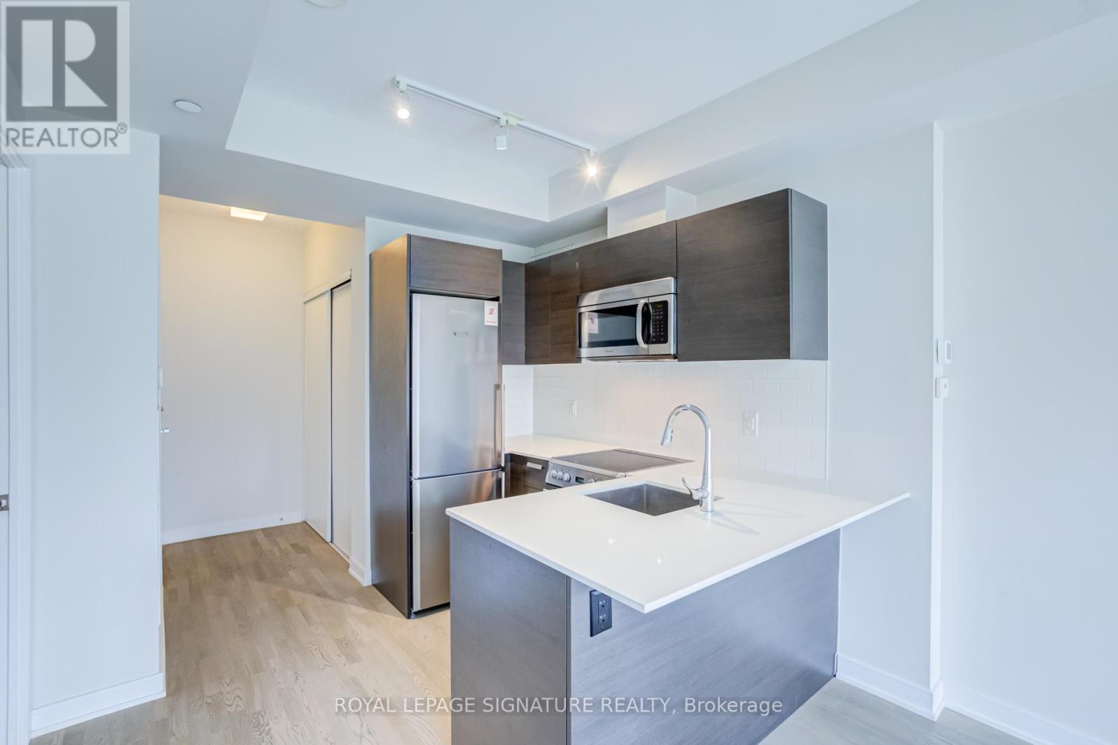 1320 - 57 St Joseph Street, Toronto, Ontario  M5S 0C5 - Photo 9 - C13239672
