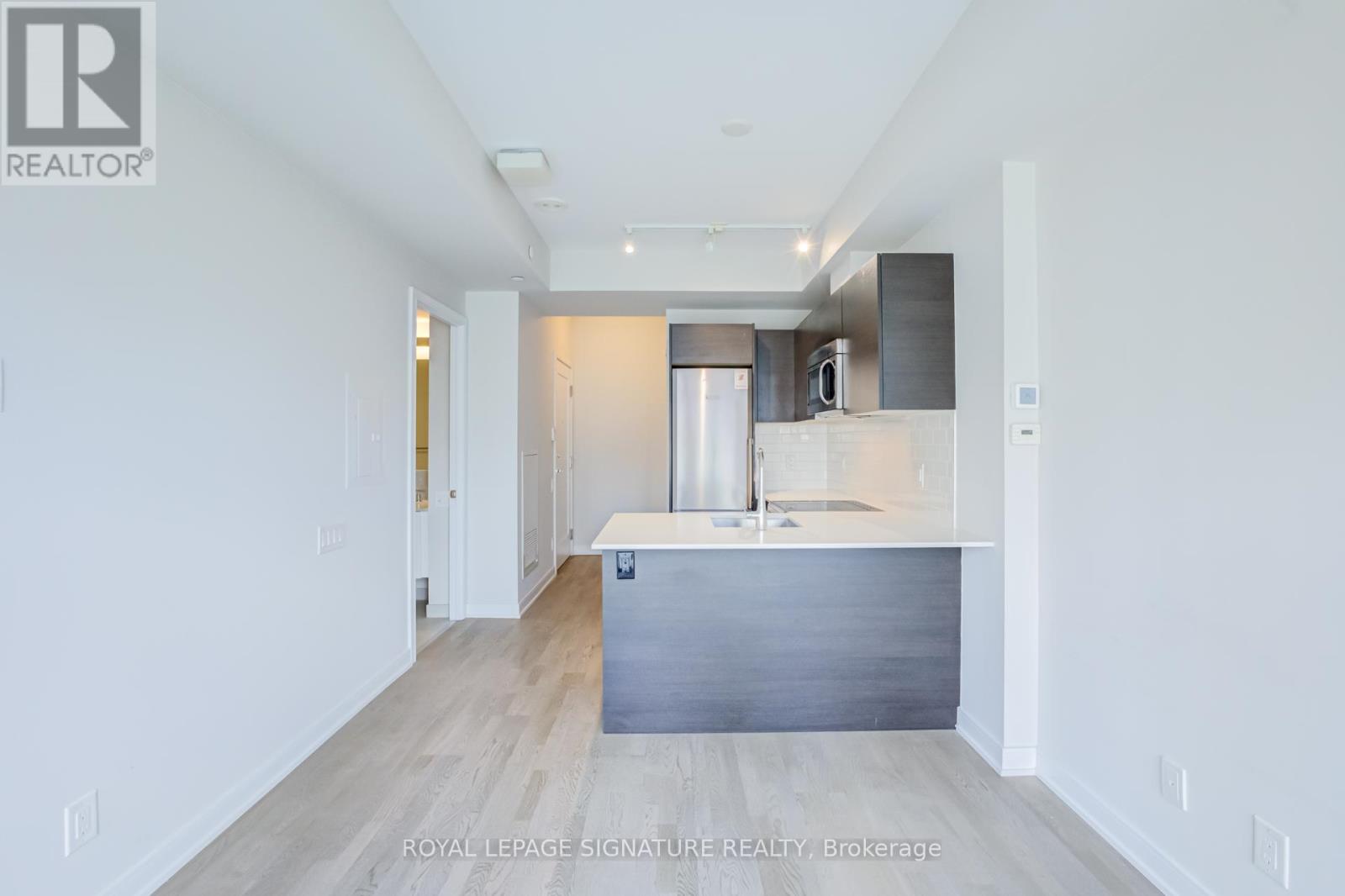 1320 - 57 St Joseph Street, Toronto, Ontario  M5S 0C5 - Photo 8 - C13239672