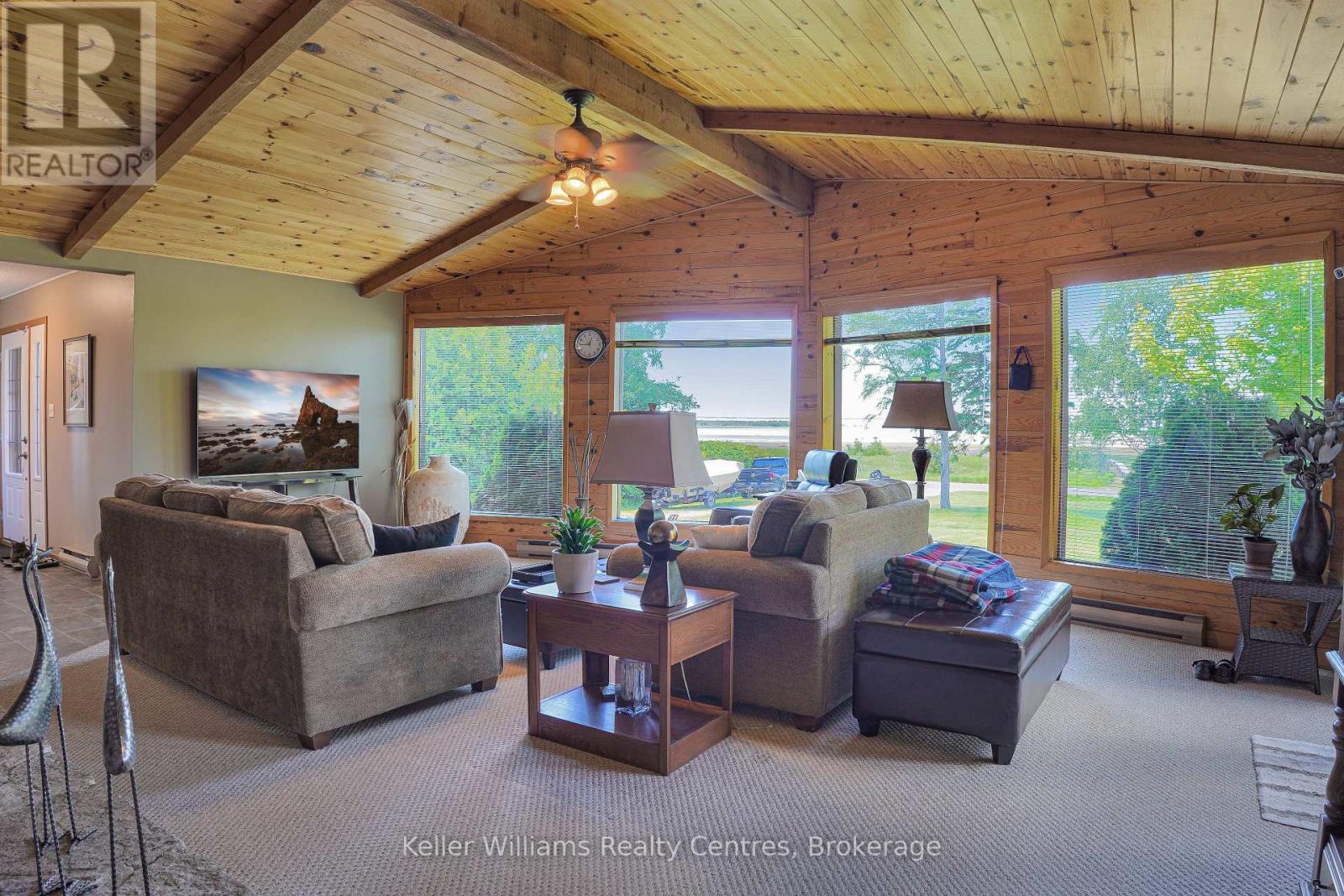 453 Shoreline Avenue, South Bruce Peninsula, Ontario  N0H 2T0 - Photo 16 - X13467666