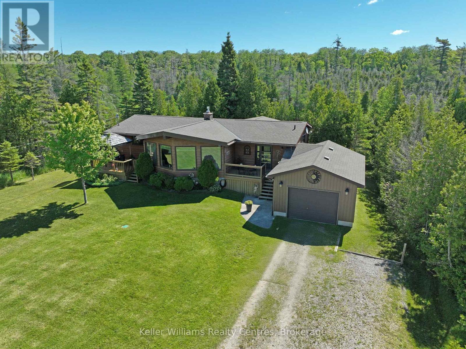 453 Shoreline Avenue, South Bruce Peninsula, Ontario  N0H 2T0 - Photo 2 - X13467666
