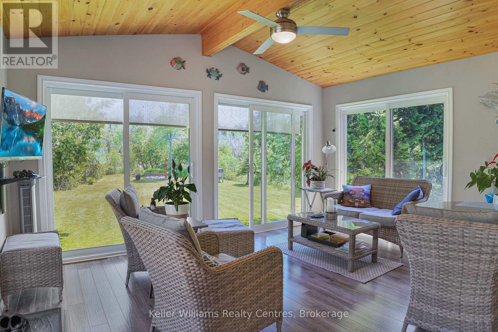 453 Shoreline Avenue, South Bruce Peninsula, Ontario  N0H 2T0 - Photo 25 - X13467666