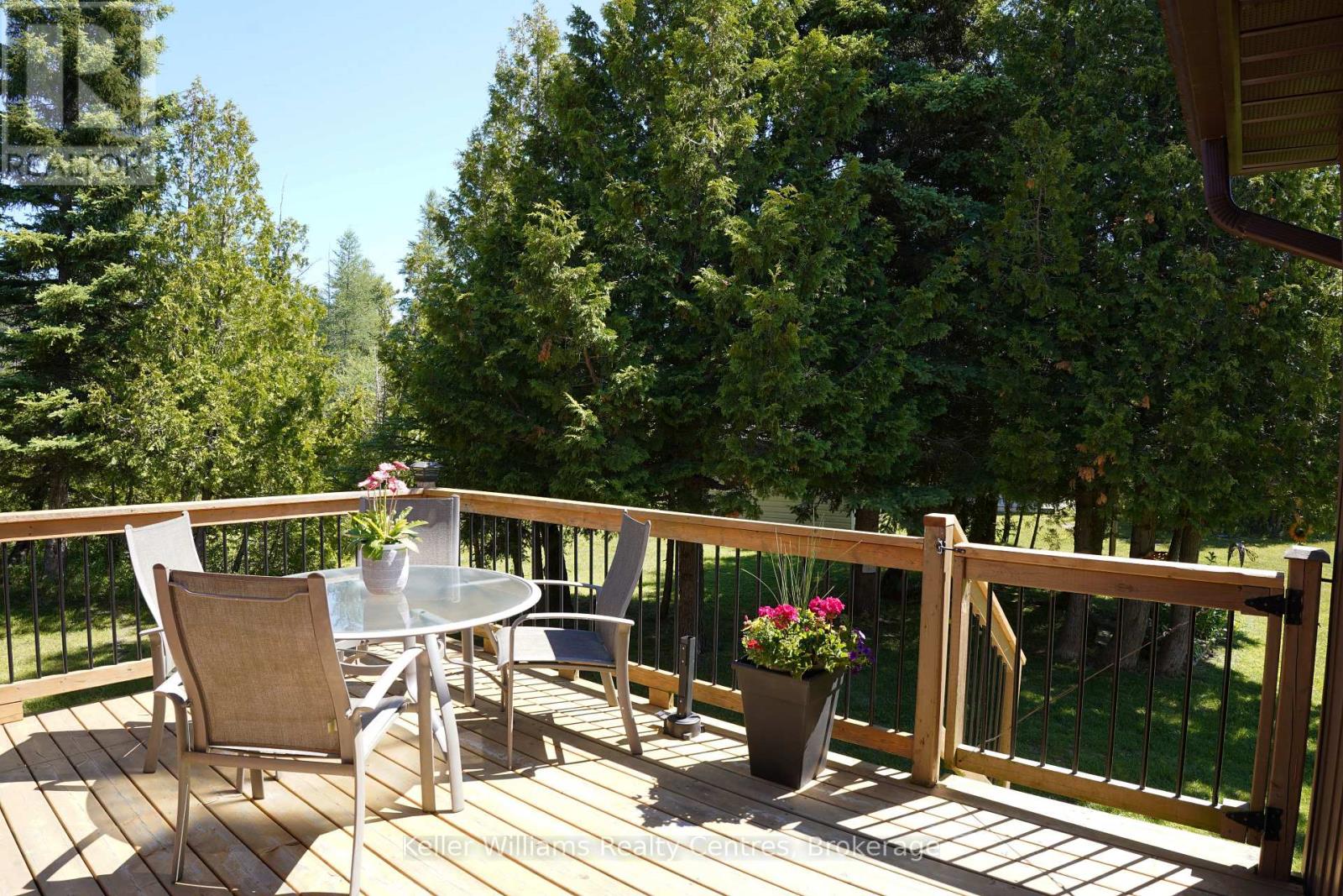 453 Shoreline Avenue, South Bruce Peninsula, Ontario  N0H 2T0 - Photo 37 - X13467666