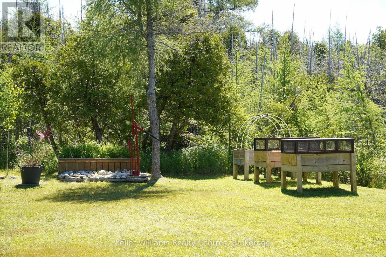 453 Shoreline Avenue, South Bruce Peninsula, Ontario  N0H 2T0 - Photo 39 - X13467666