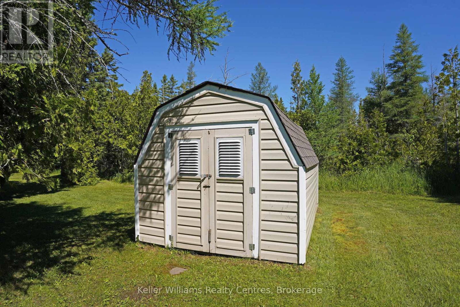 453 Shoreline Avenue, South Bruce Peninsula, Ontario  N0H 2T0 - Photo 41 - X13467666