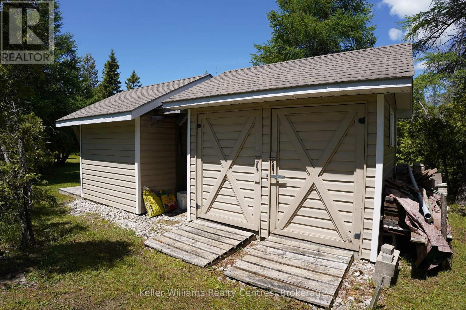 453 Shoreline Avenue, South Bruce Peninsula, Ontario  N0H 2T0 - Photo 43 - X13467666