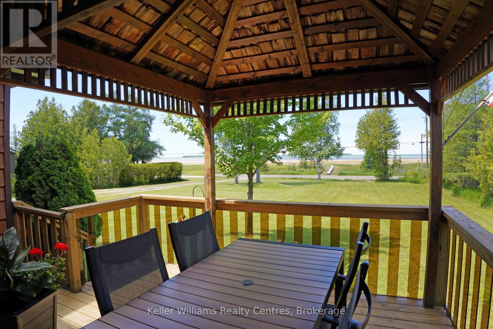 453 Shoreline Avenue, South Bruce Peninsula, Ontario  N0H 2T0 - Photo 9 - X13467666