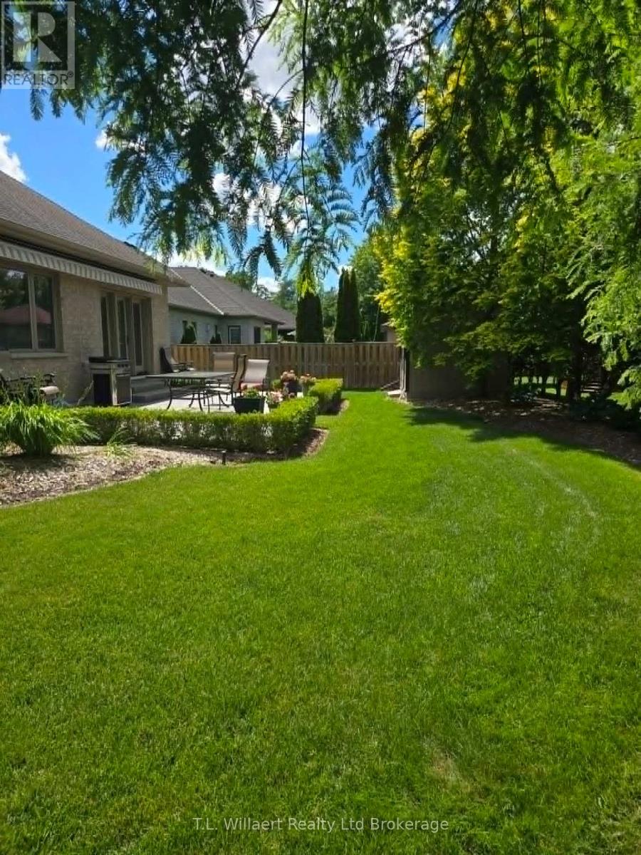 50 Wood Haven Drive, Tillsonburg, Ontario  N4G 0A5 - Photo 6 - X13485490