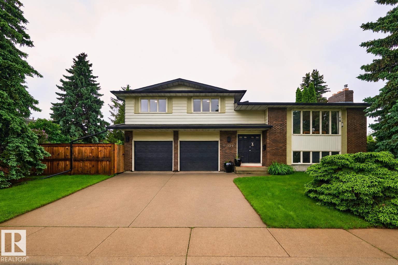 11329 33A AV NW, Edmonton, Alberta
