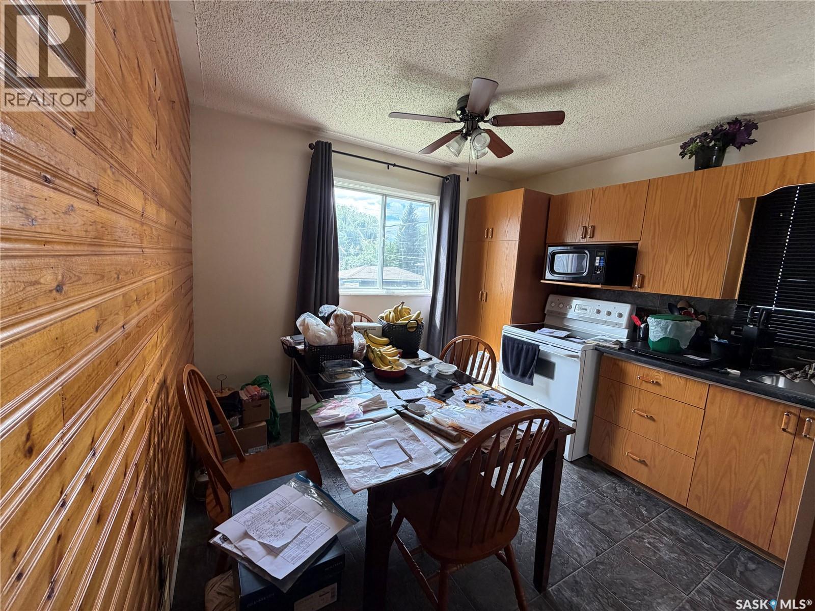 939 J Avenue N, Saskatoon, Saskatchewan  S7L 2L1 - Photo 6 - SK040478