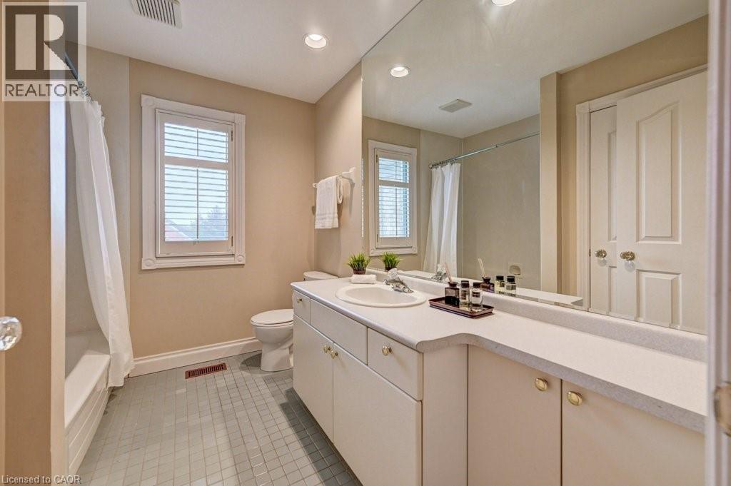 336 Bushwood Court, Waterloo, Ontario  N2T 2E7 - Photo 35 - 40838621