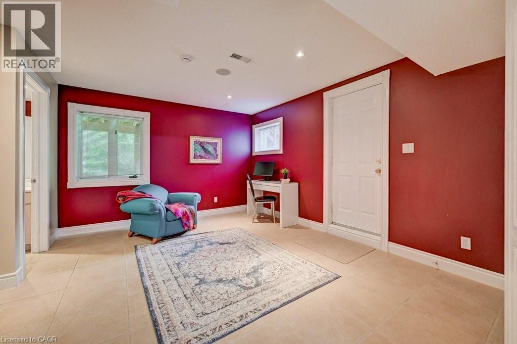 336 Bushwood Court, Waterloo, Ontario  N2T 2E7 - Photo 40 - 40838621