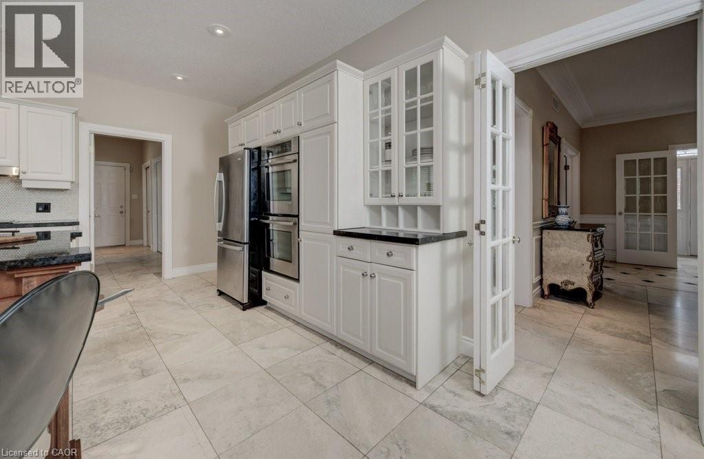 336 Bushwood Court, Waterloo, Ontario  N2T 2E7 - Photo 19 - 40838621