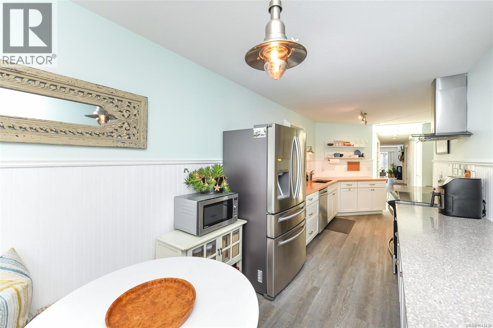 205 2250 Manor Pl, Comox, British Columbia  V9M 1C5 - Photo 16 - 1041435