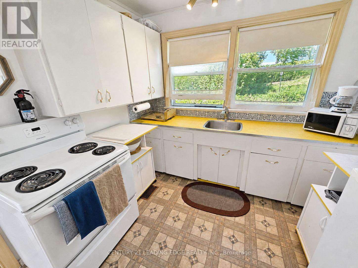 101 Clovelly Cove, Georgina, Ontario  L0E 1E0 - Photo 15 - N13483546