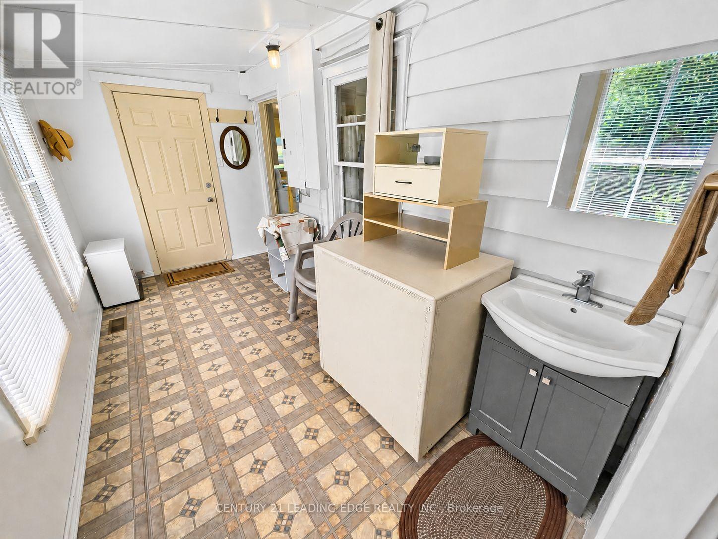 101 Clovelly Cove, Georgina, Ontario  L0E 1E0 - Photo 8 - N13483546