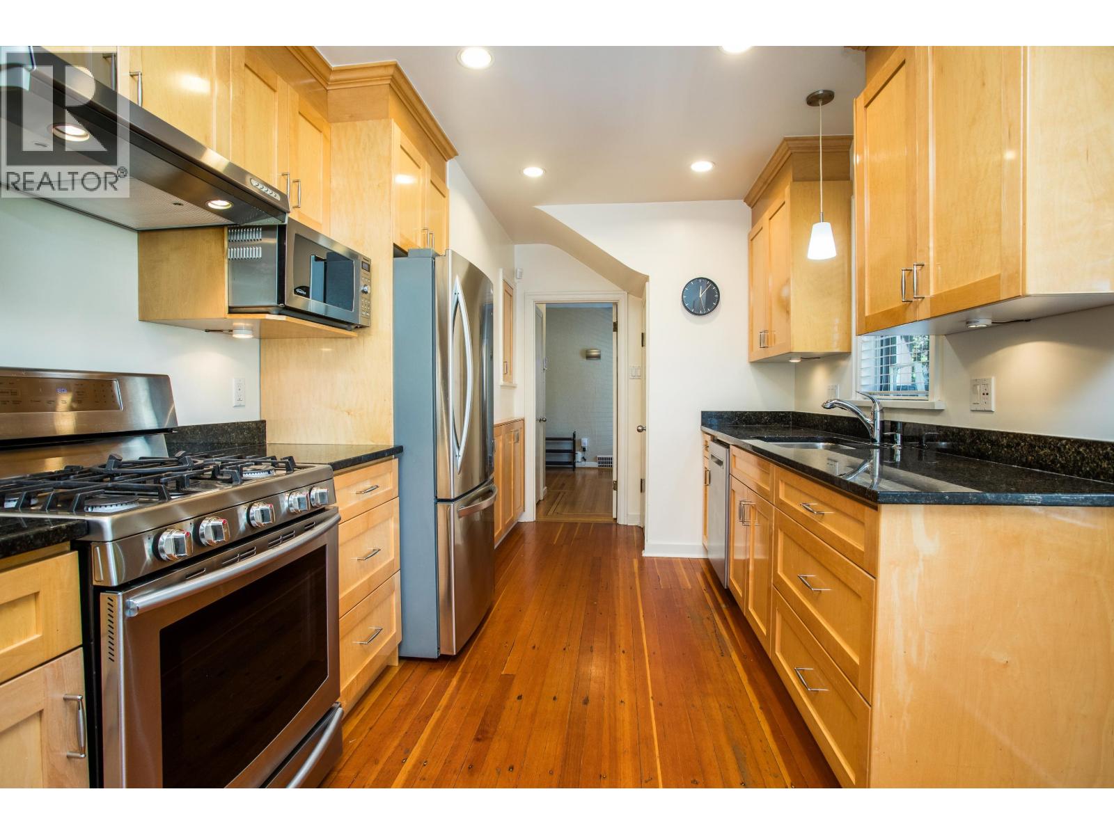 3877 W Broadway, Vancouver, British Columbia  V6R 2C2 - Photo 7 - R3139239