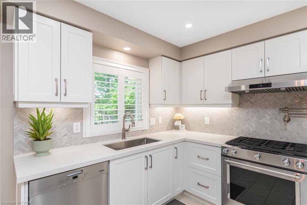 47 Pantano Drive, Hamilton, Ontario  L9B 2S8 - Photo 14 - 40840370