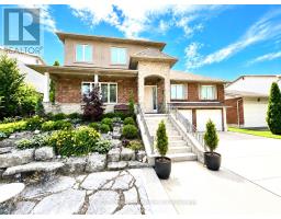 61 APPLEWOOD CRESCENT, London South, Ontario