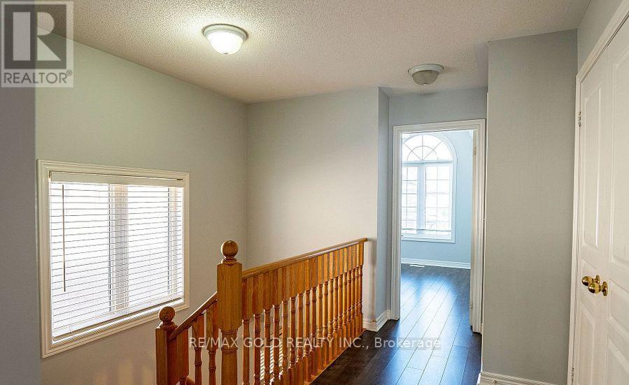1 - 11 Vanderpool Crescent, Brampton, Ontario  L6P 3W7 - Photo 9 - W13478054