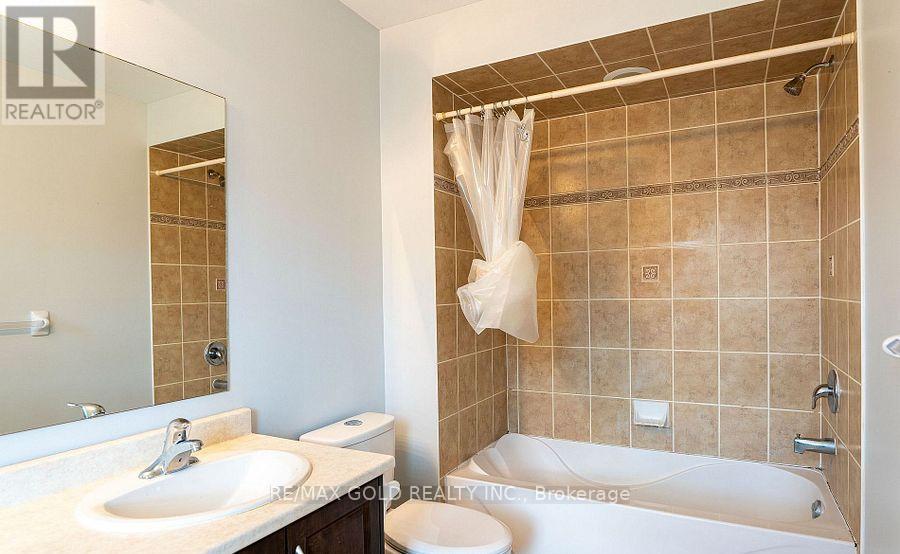1 - 11 Vanderpool Crescent, Brampton, Ontario  L6P 3W7 - Photo 13 - W13478054