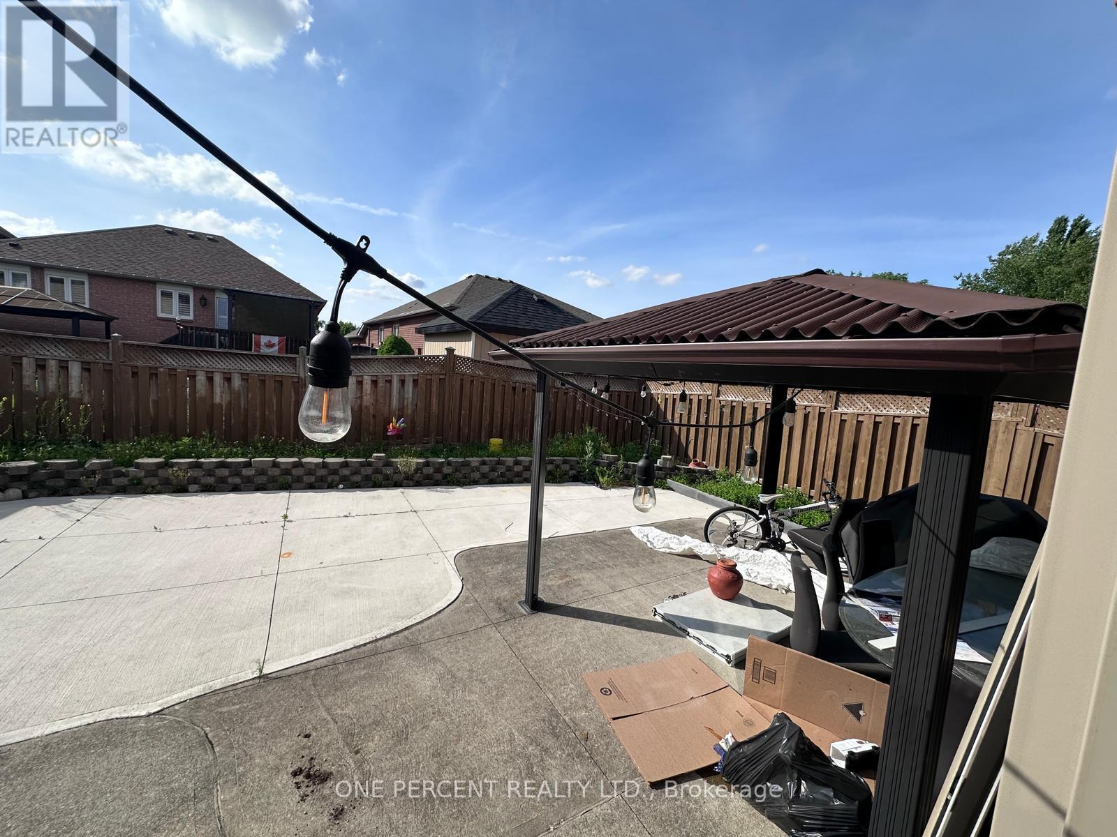 15 BEAVERHALL ROAD, Brampton, Ontario