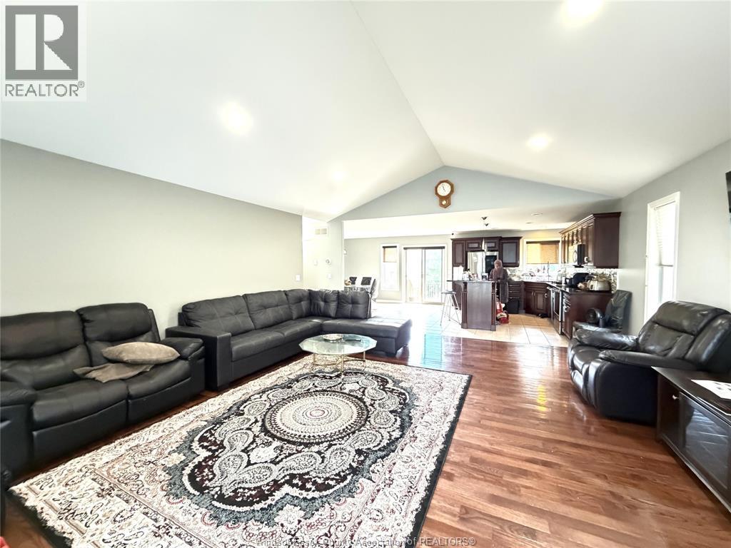 2361 Askin Avenue, Windsor, Ontario  N9E 4Y2 - Photo 4 - 26015083