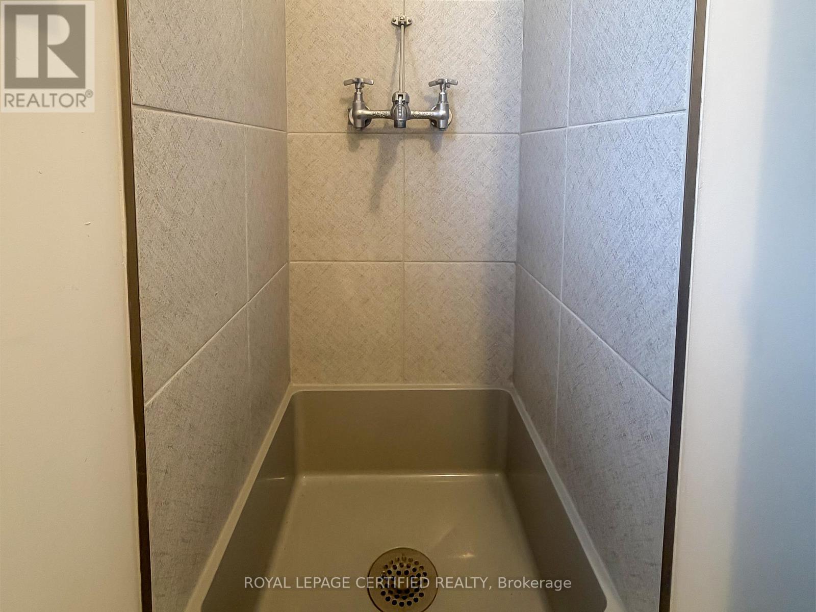 14 Overholt Drive, Thorold, Ontario  L0S 1K0 - Photo 15 - X13480256