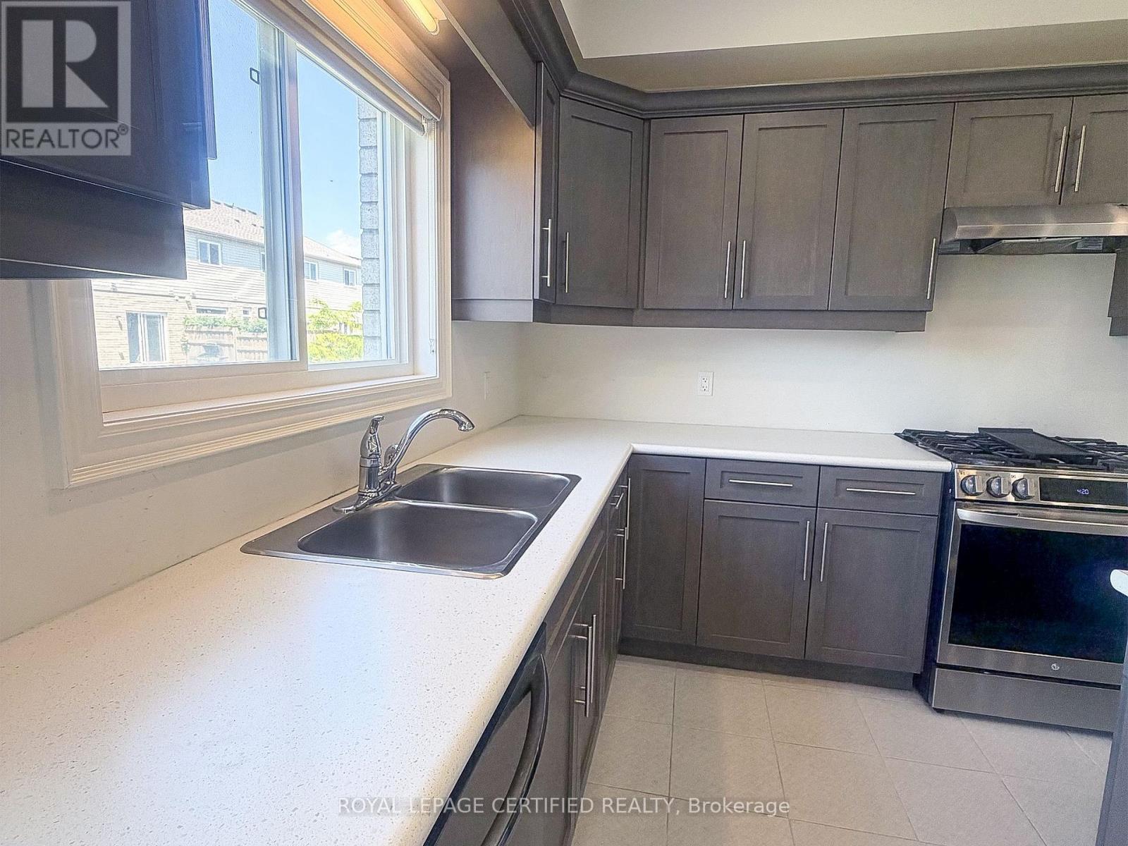 14 Overholt Drive, Thorold, Ontario  L0S 1K0 - Photo 11 - X13480256