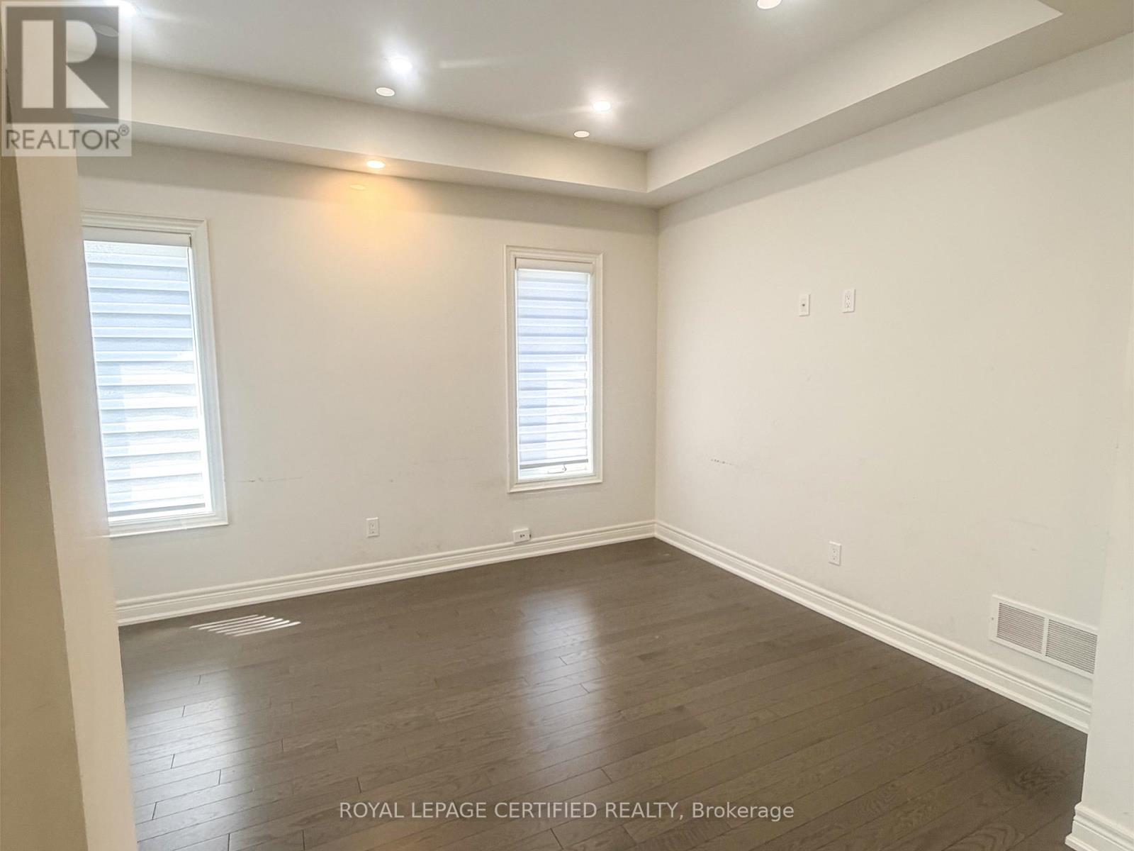 14 Overholt Drive, Thorold, Ontario  L0S 1K0 - Photo 3 - X13480256