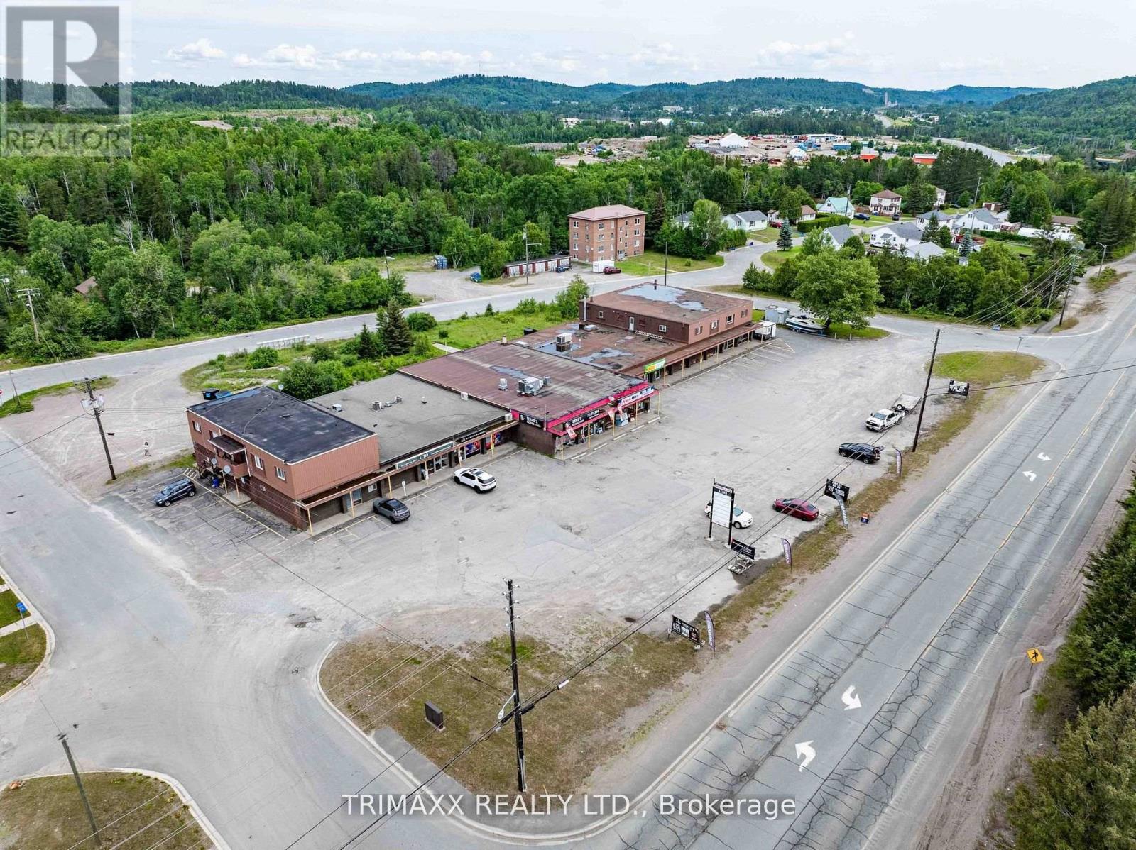 7 , 8 ,  9 - 6 Regional Road, Greater Sudbury, Ontario  P0M 2R0 - Photo 2 - X13484906