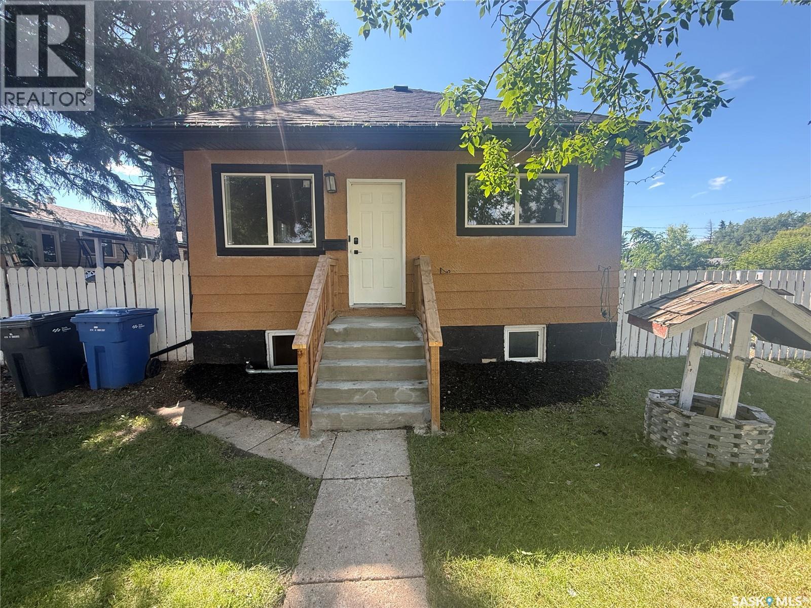 1691 104th STREET, North Battleford, Saskatchewan