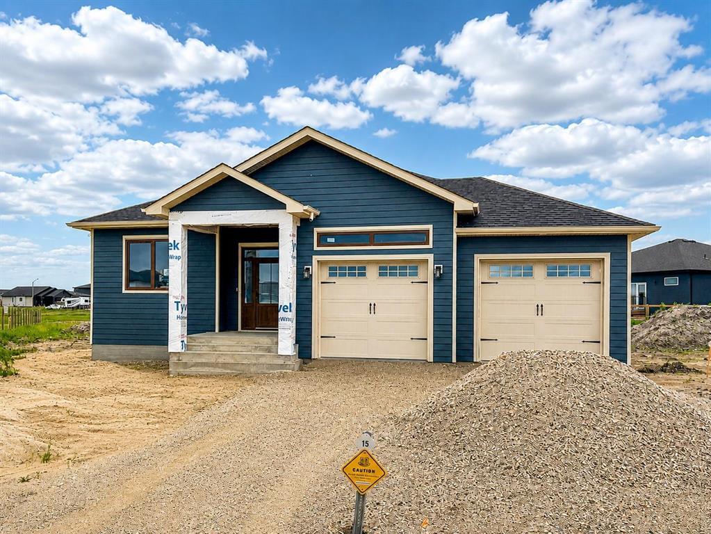 15 Bentley Bay, Steinbach, Manitoba  R5G 2Y4 - Photo 1 - 202601656