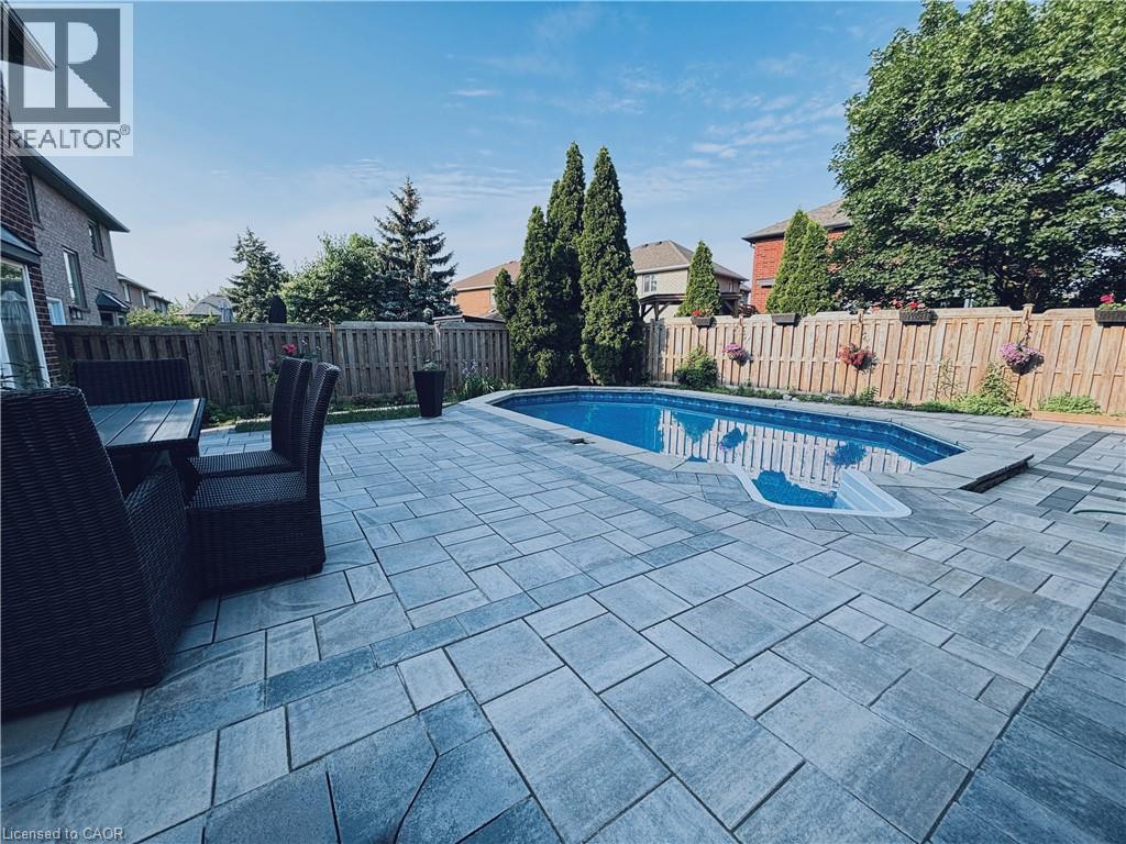 2216 Norfolk Drive, Oakville, Ontario  L6H 6H4 - Photo 40 - 40832514