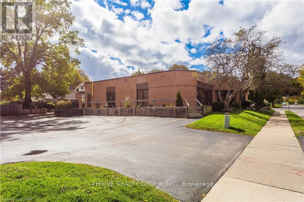 1040 Adelaide Street N, London East, Ontario  N5Y 2M9 - Photo 4 - X13485896