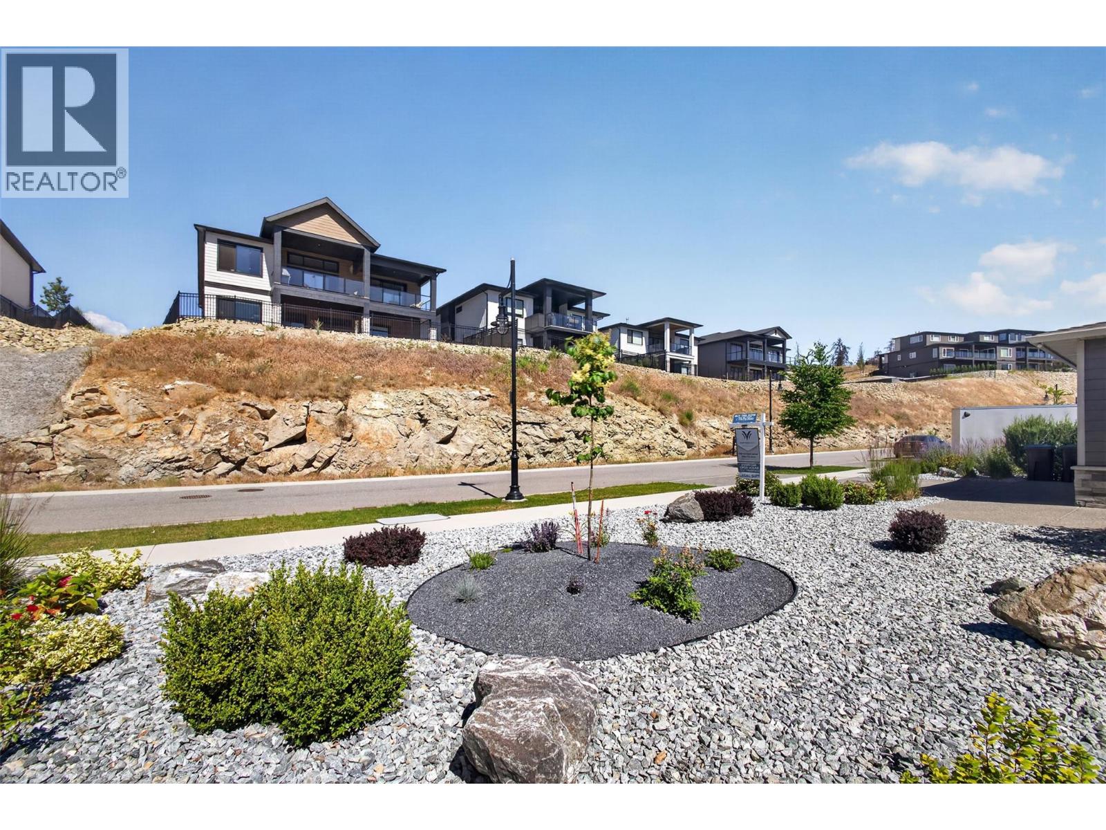 687 Acadia Street, Kelowna, British Columbia  V1V 0A8 - Photo 46 - 10392040