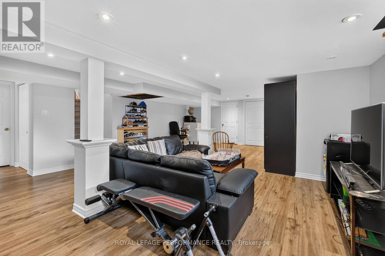 105 Crownhill Street, Ottawa, Ontario  K1J 6X2 - Photo 15 - X13485572
