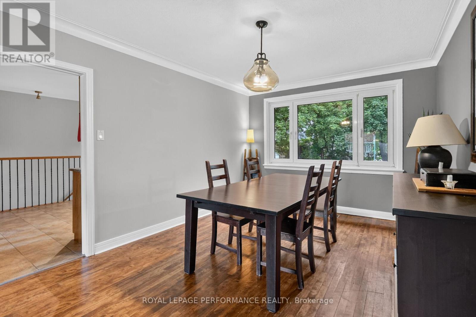 105 Crownhill Street, Ottawa, Ontario  K1J 6X2 - Photo 6 - X13485572